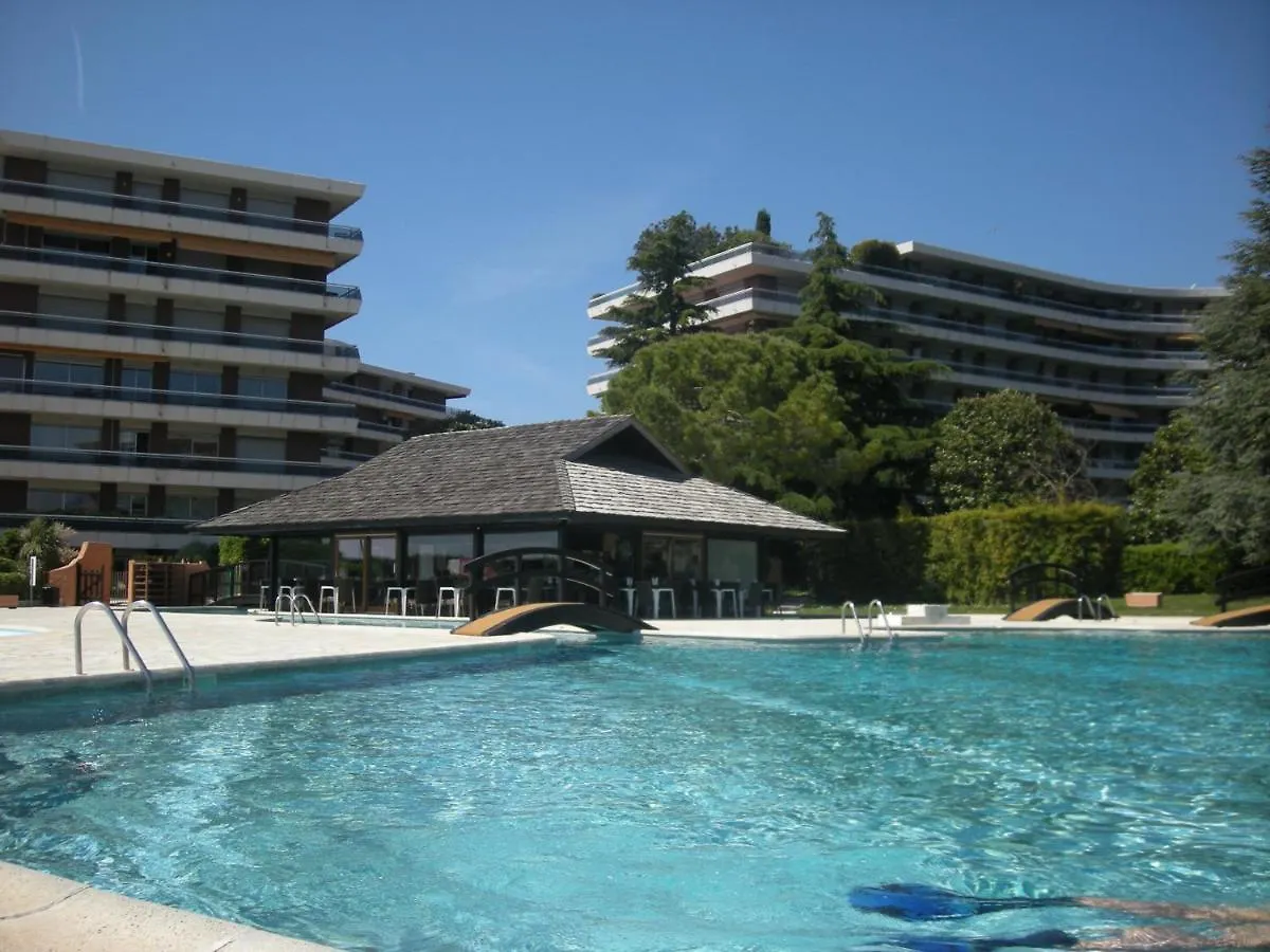 Belles Terres Ap4378 By Riviera Holiday Homes Nizza Apartman
