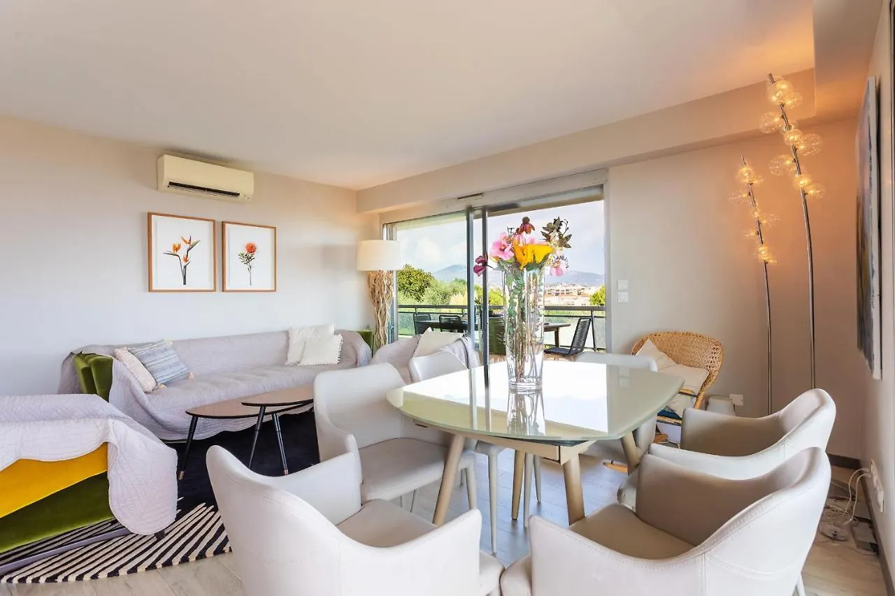 Belles Terres Ap4378 By Riviera Holiday Homes Nizza Franciaország