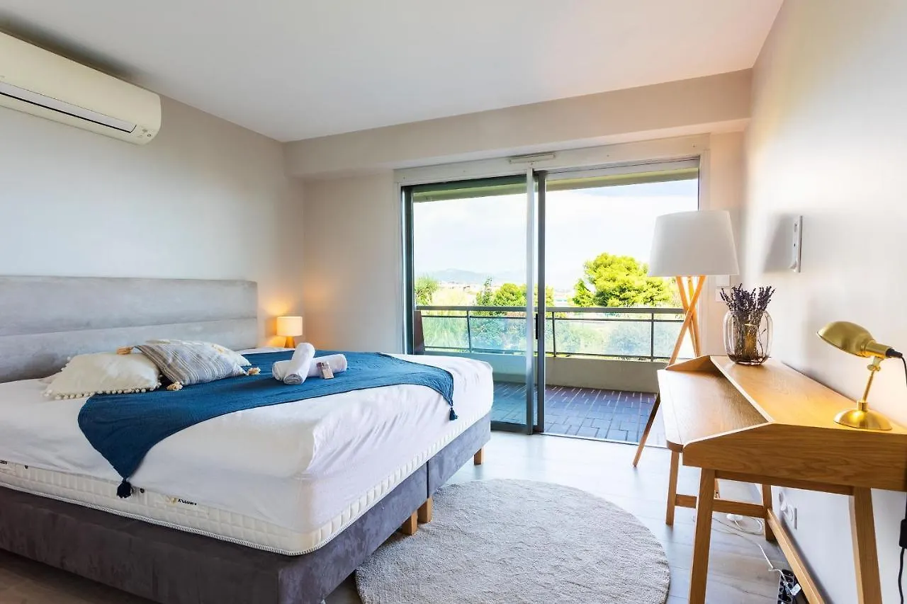 Belles Terres Ap4378 By Riviera Holiday Homes Nizza Apartman